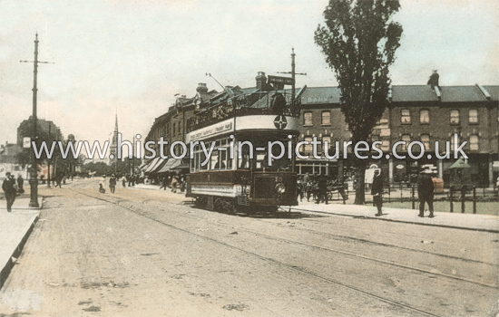 The Car Terminus, High Road, Wood Green, London. c.1905